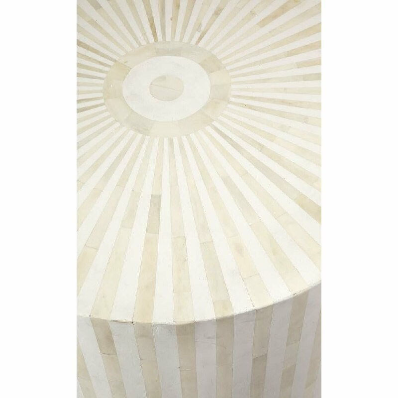 Table d'appoint ronde avec incrustation d'os et rayures blanc cassé, table d'appoint avec incrustation d'os et rayures blanc cassé, tabouret avec incrustation d'os