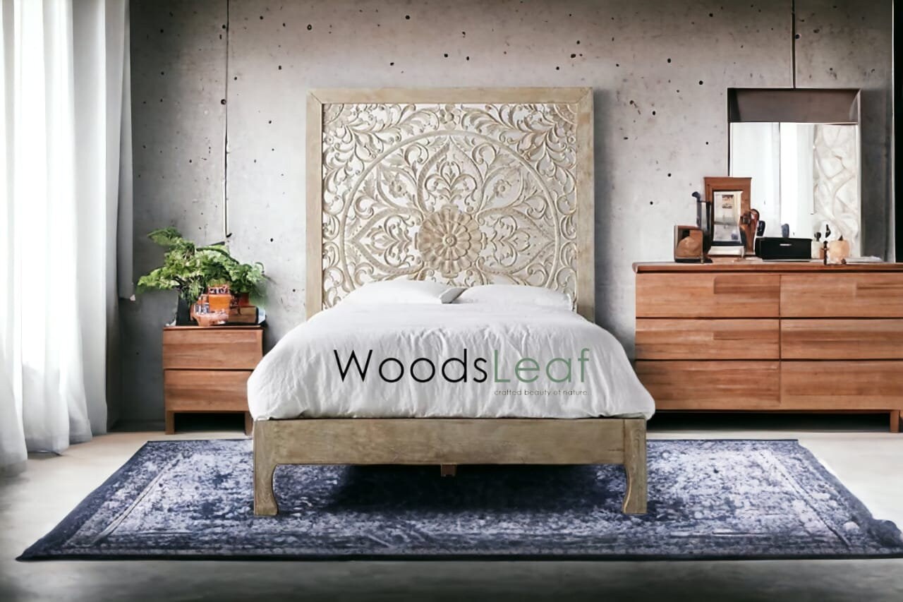 Meubles Lit plateforme en bois massif rustique lavé à la chaux avec tête de lit de style floral | Cadre de lit plateforme en bois sculpté indien