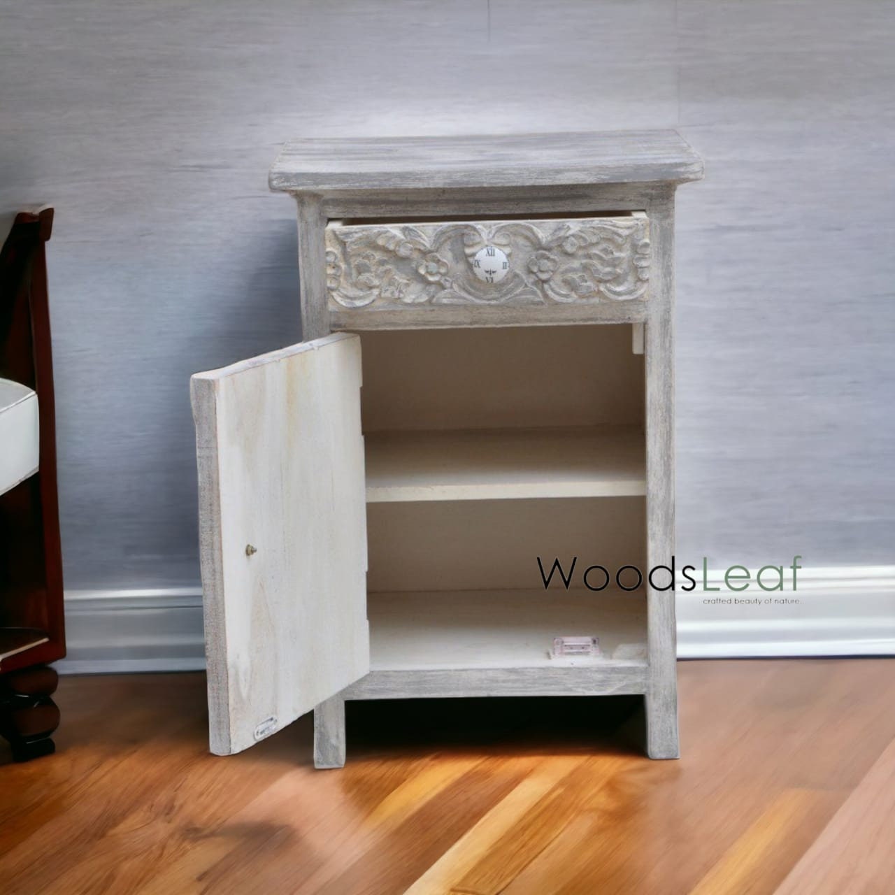 Meubles sculptés antiques Table de chevet en bois Table de nuit Meubles en bois de manguier Design sculpté Table blanche en détresse