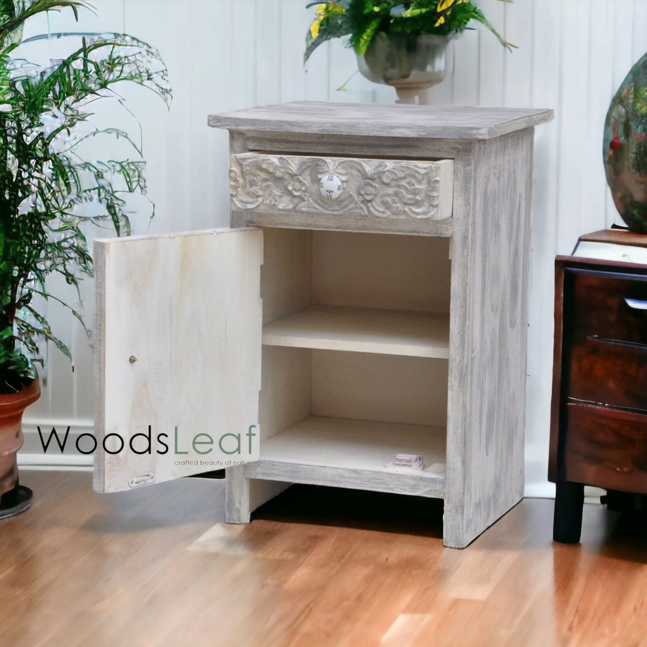 Meubles sculptés antiques Table de chevet en bois Table de nuit Meubles en bois de manguier Design sculpté Table blanche en détresse