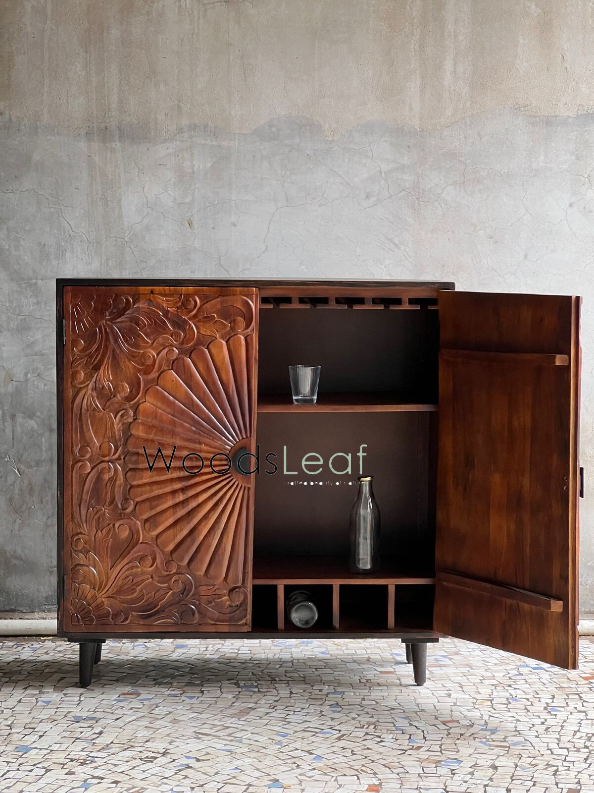 Buffet sculpté à la main, unités de rangement d’armoires, bois massif indien, finition noyer, meubles de chambre à coucher de salon, buffet sculpté à la main