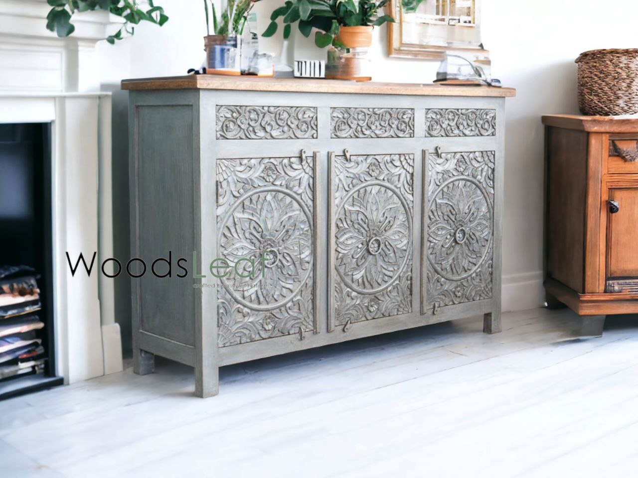 Finition vieillie en bois massif indien, meubles de chambre à coucher de salon, buffet sculpté à la main, buffet sculpté à la main, unités de rangement d’armoire