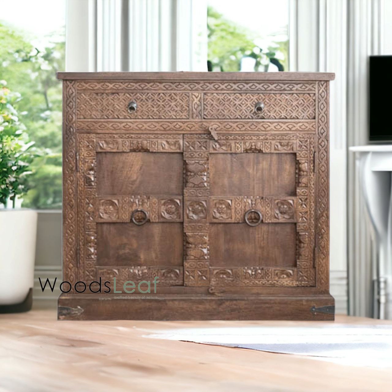 Buffet sculpté de fleurs à la main, unités de rangement d’armoires, bois massif indien, finition en détresse, meubles de chambre à coucher de salon, buffet sculpté