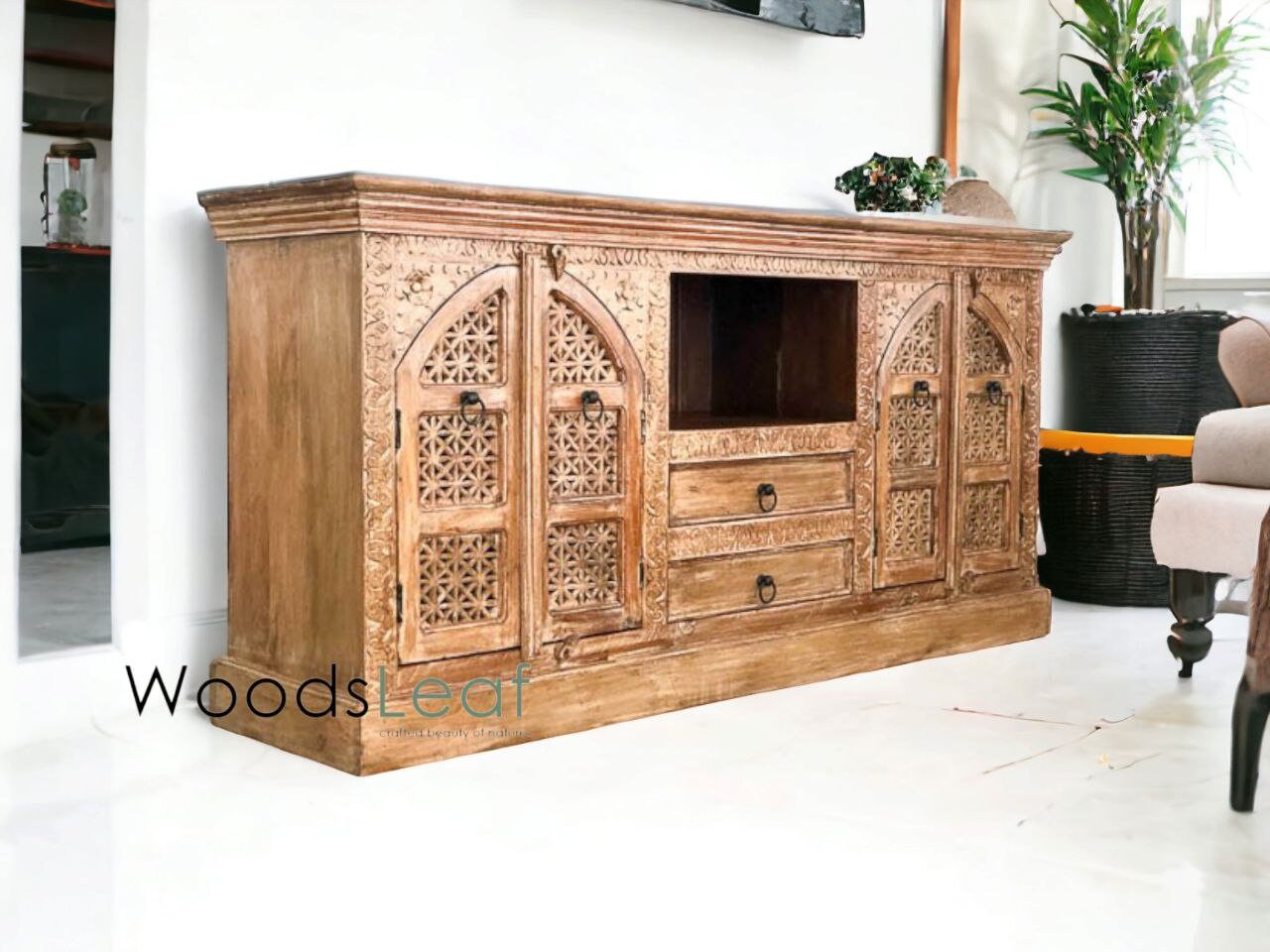 Handgeschnitztes Sideboard, Schrankaufbewahrungseinheiten, indisches Massivholz mit natürlichem Finish, Wohnzimmer-Schlafzimmermöbel