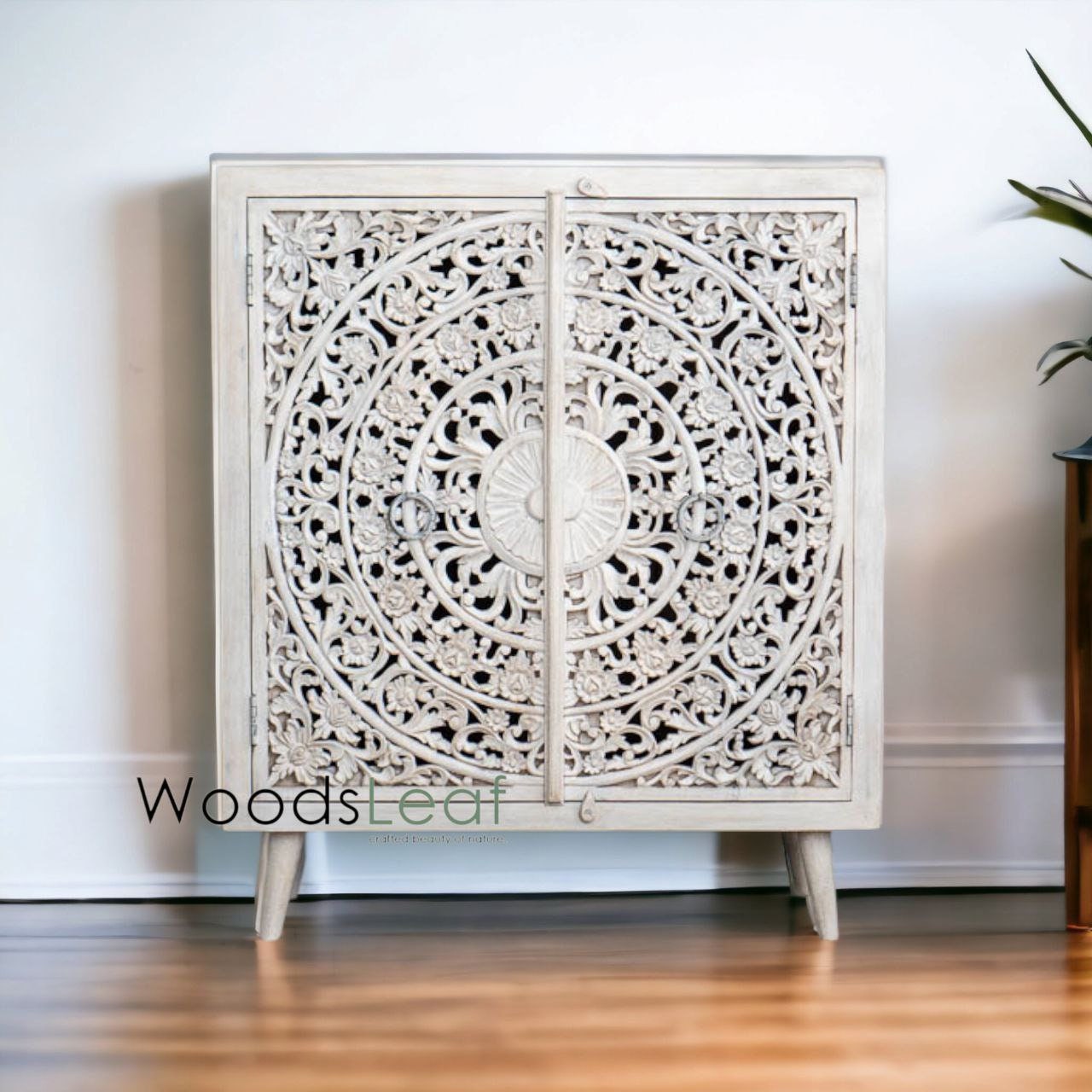 Finition en détresse, meubles de chambre à coucher de salon, buffet sculpté, buffet sculpté de fleurs à la main, unités de rangement d’armoire, bois massif indien