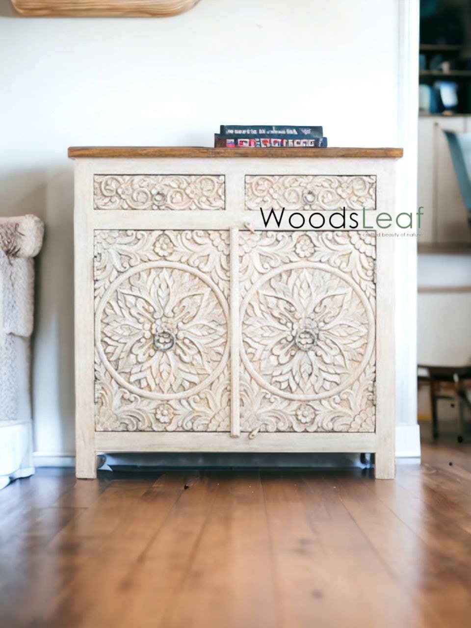 Finition en détresse, meubles de chambre à coucher de salon, buffet sculpté, buffet sculpté de fleurs à la main, unités de rangement d’armoire, bois massif indien