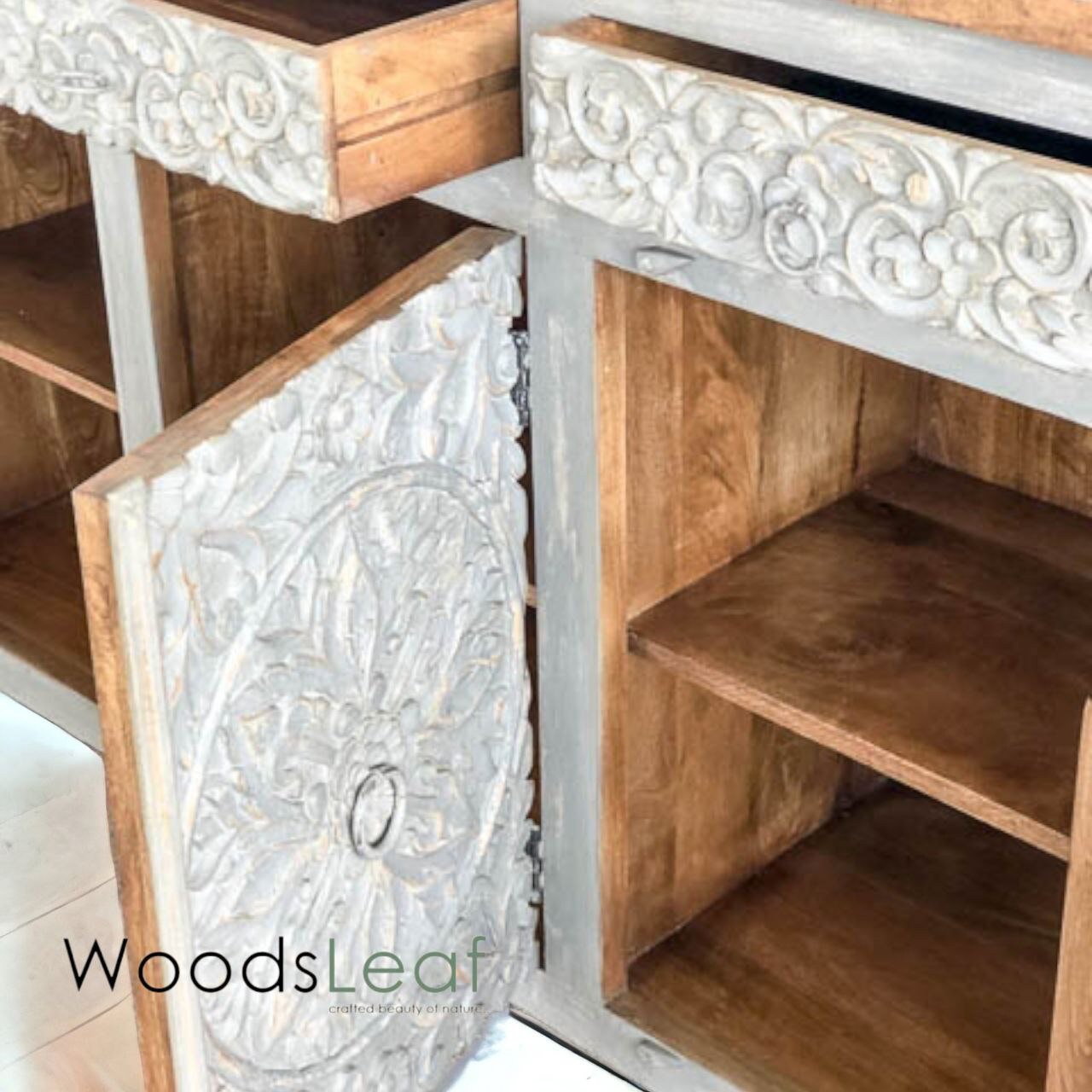 Finition vieillie en bois massif indien, meubles de chambre à coucher de salon, buffet sculpté à la main, buffet sculpté à la main, unités de rangement d’armoire