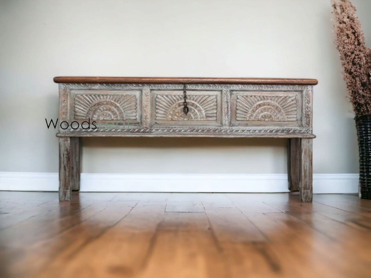 Coffre de console rustique magnifiquement fabriqué à la main à partir de bois récupéré sculpté à la main Idéal pour un espace de rangement supplémentaire