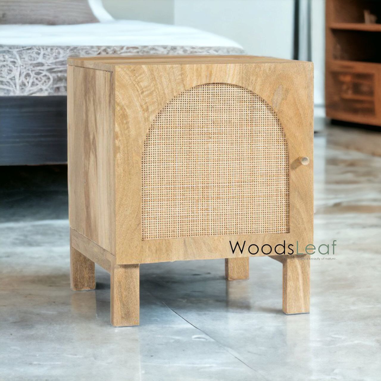 Table de chevet en canne naturelle faite à la main / Table de chevet / Porte en bois Décoration intérieure Bois de manguier Finition naturelle Meubles indiens
