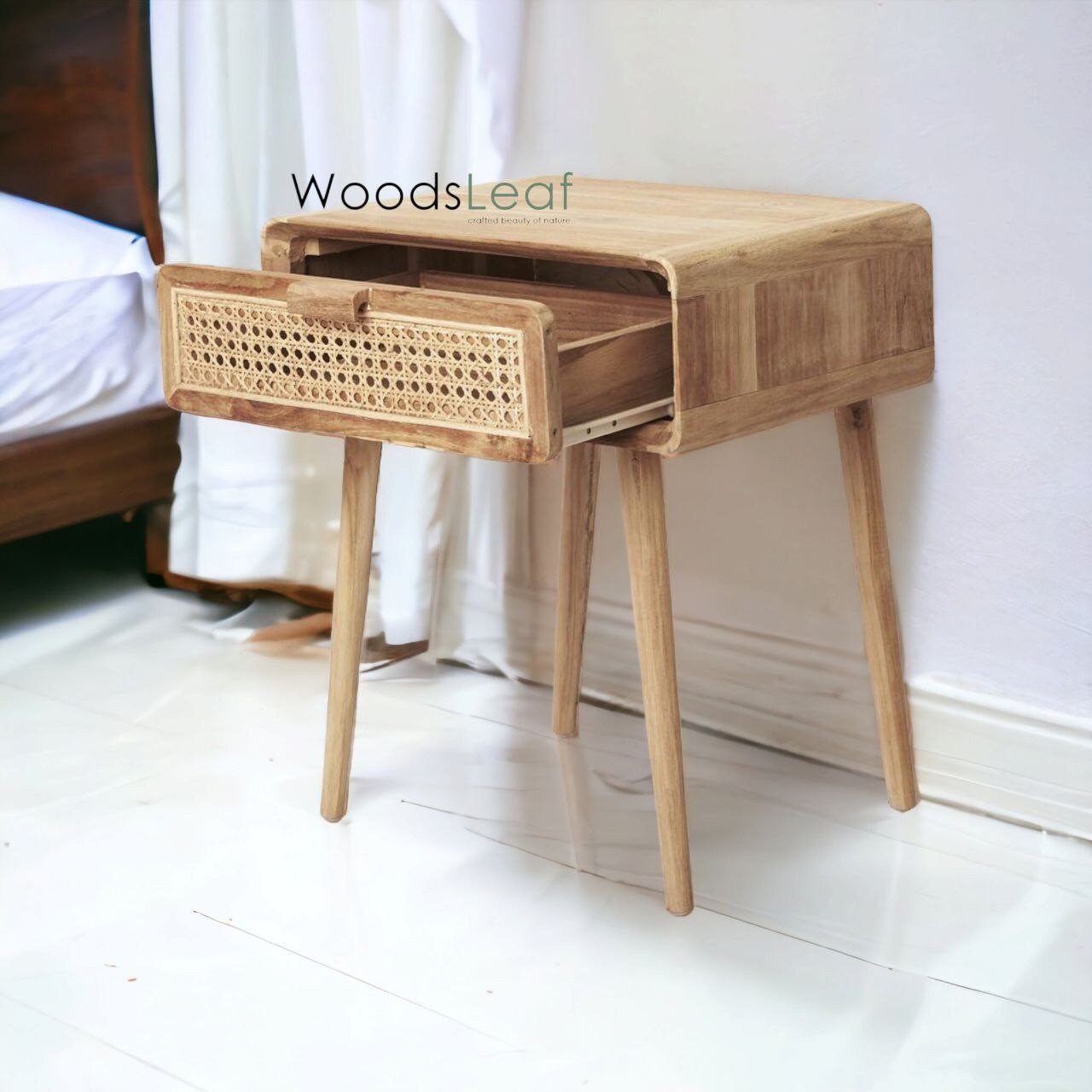 Table de chevet en canne naturelle faite à la main, tiroir en bois, décoration de maison, bois de manguier, finition naturelle, meubles indiens, table de chevet