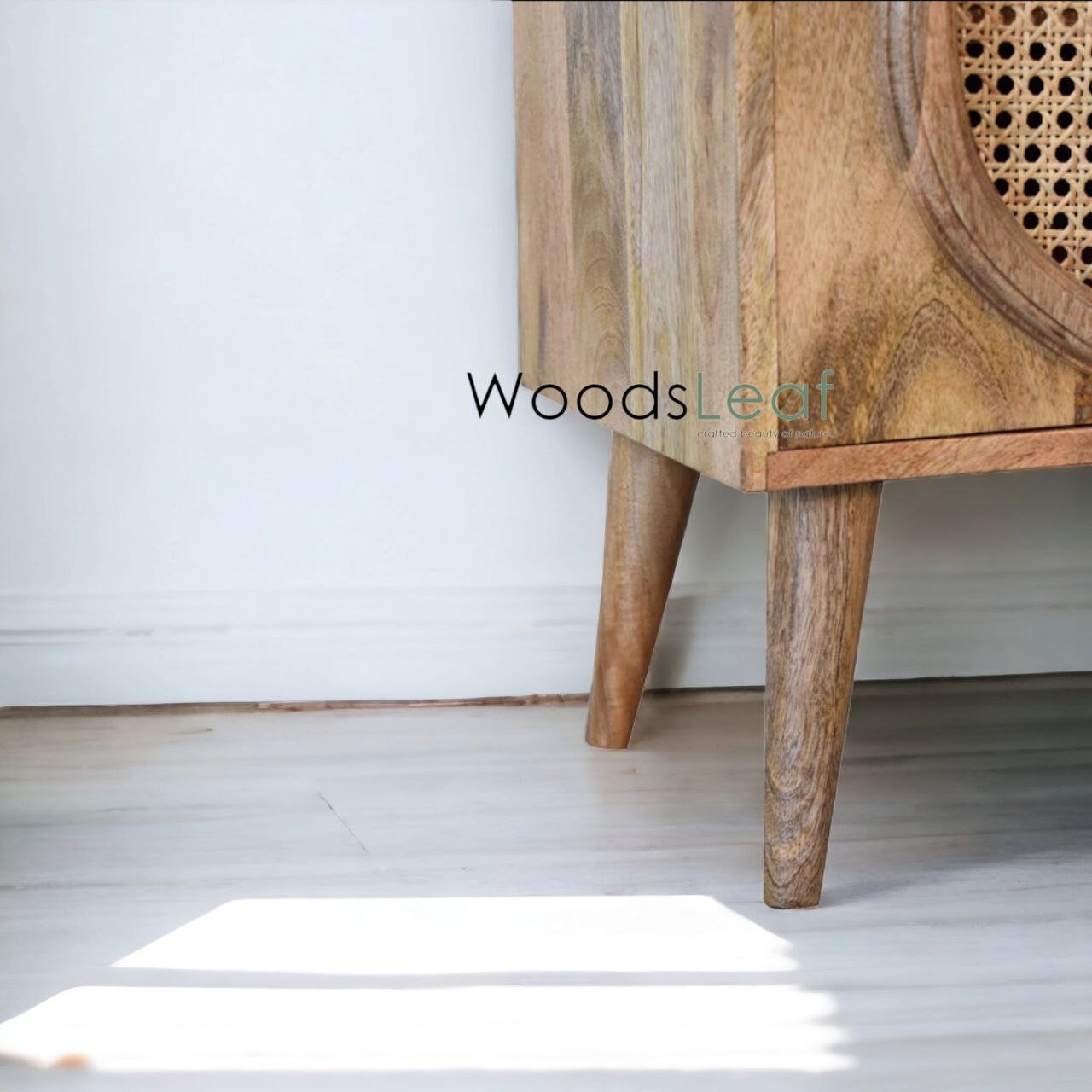 Table de chevet en canne naturelle faite à la main / Table de chevet / Porte en bois Décoration intérieure Bois de manguier Finition naturelle Meubles indiens